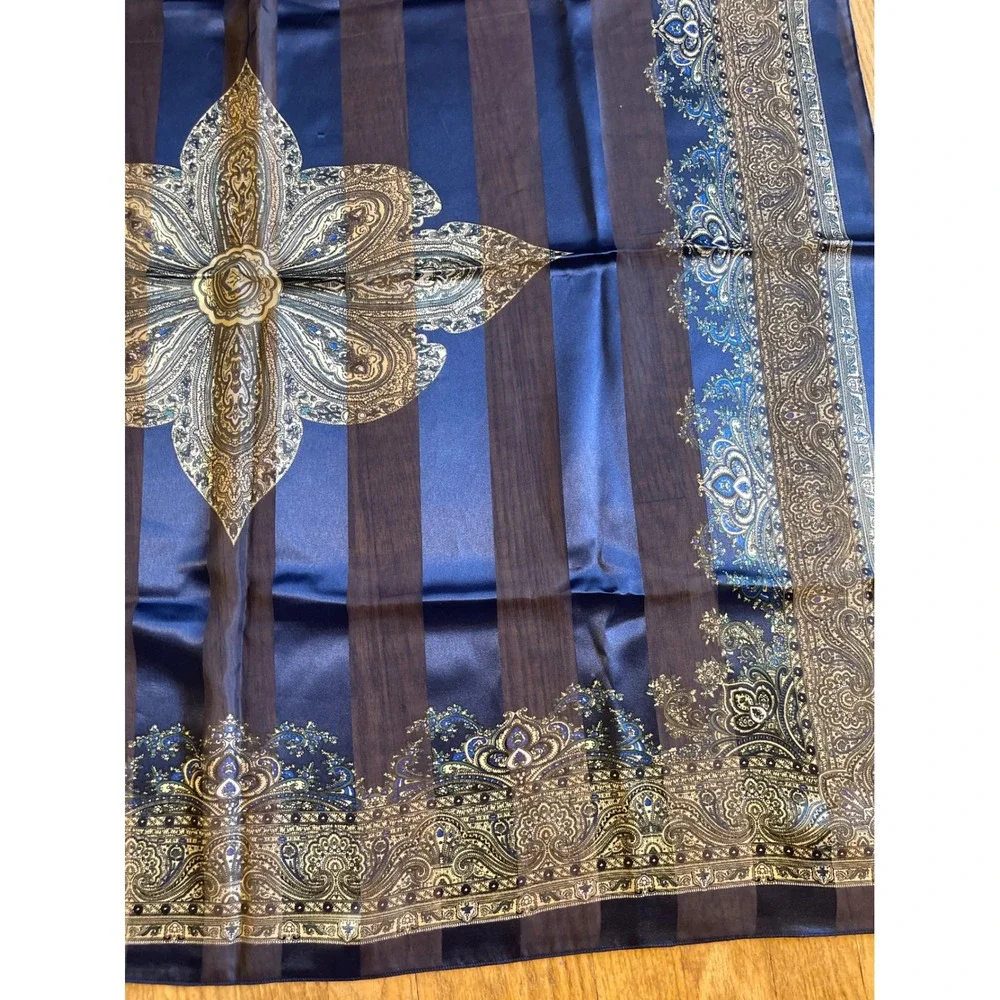 Elegant Royal Blue Silk Feel Striped‎ Paisley Square Scarf Gold Medallion 40x40